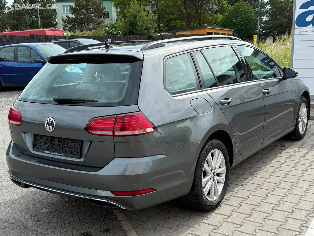 VOLKSWAGEN GOLF VII 1.6 TDI DSG 85KW XENONY WEBAST - fotka 5