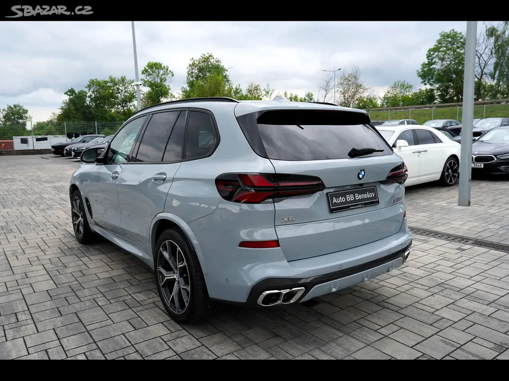 BMW X5, M60i xDrive/AT9/21"/530 PS - fotka 4