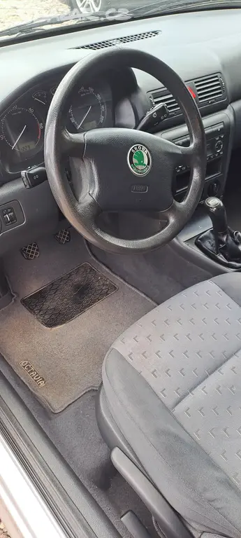 Škoda Octavia 1.9 TDI 81kW - fotka 6