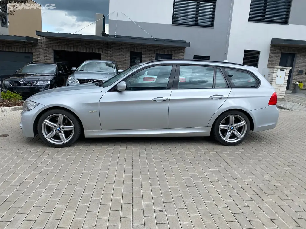 BMW 325d combi, 145 kW, M-paket, r. 2011, nová STK - fotka 3