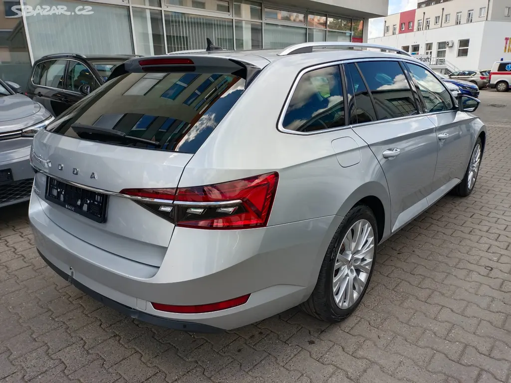 Škoda Superb 3 Combi Style 2.0 TDI 110kW DSG - fotka 6