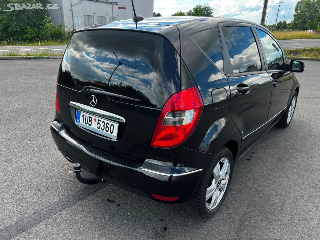 Mercedes-Benz Třídy A 1.5 - fotka 5