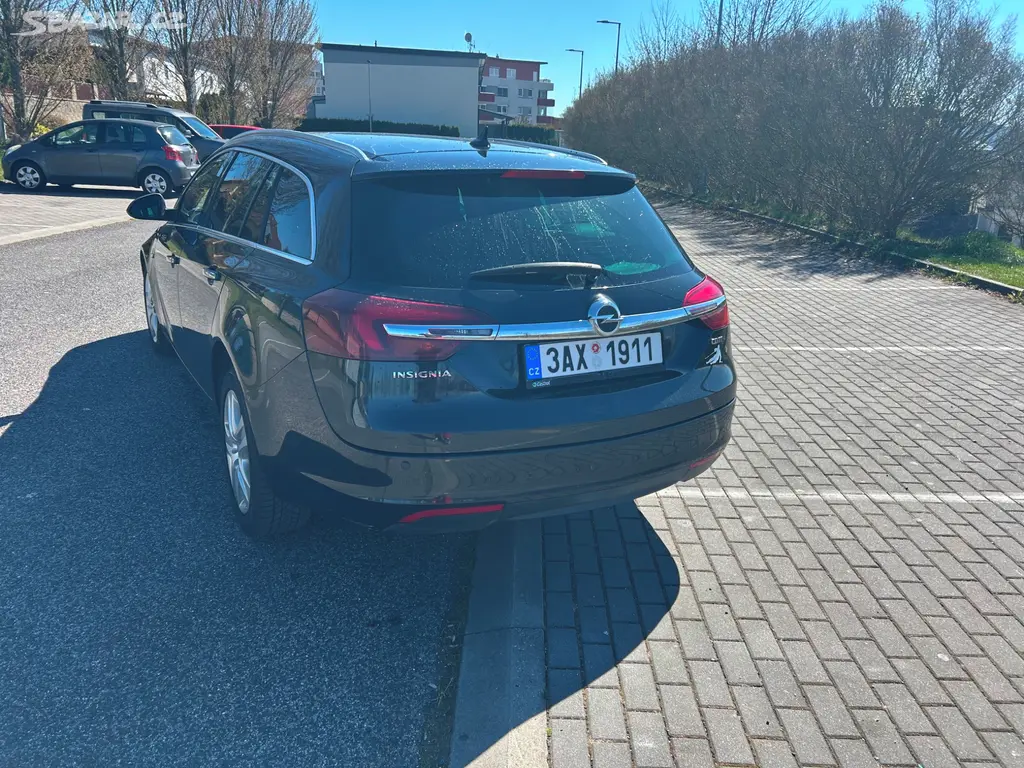 Opel insignia 4x4 - fotka 4