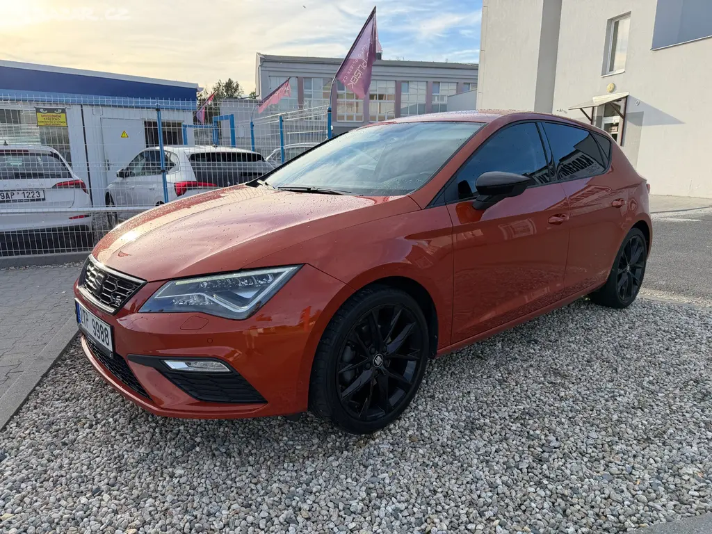 Seat Leon FR 1.5 TSi/96kW - LED,TZ,..... - fotka 3
