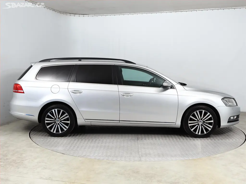 Volkswagen Passat, 2.0 TDI, Comfortline - fotka 6