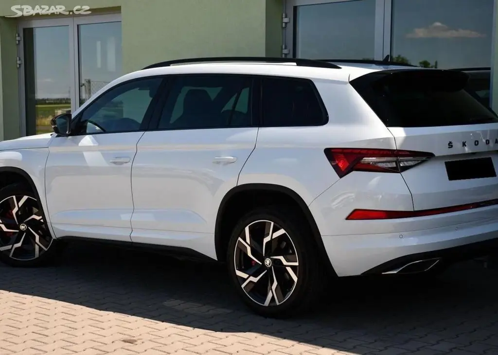 Škoda Kodiaq 2.0TSi RS 4X4 PANO DSG 1M ČR 180 kw - fotka 3
