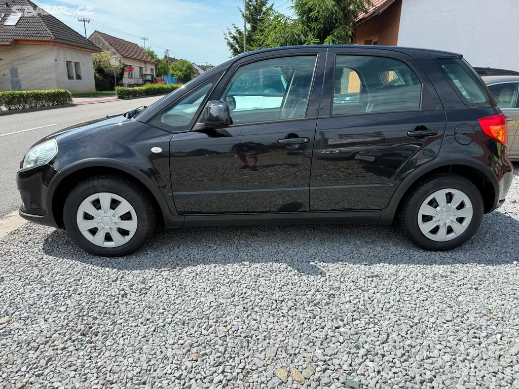 SUZUKI SX4 1.5i 73 KW TAZNE. - fotka 2