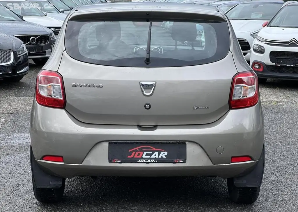 Dacia Sandero 1.2i 16v KLIMA KOUPENO V ČR manuální - fotka 6