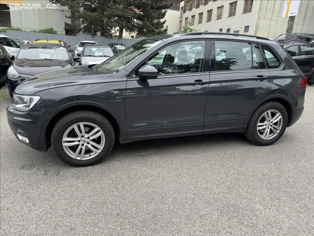 Volkswagen Tiguan, 2,0 DSG+4motion+tažné.! - fotka 4