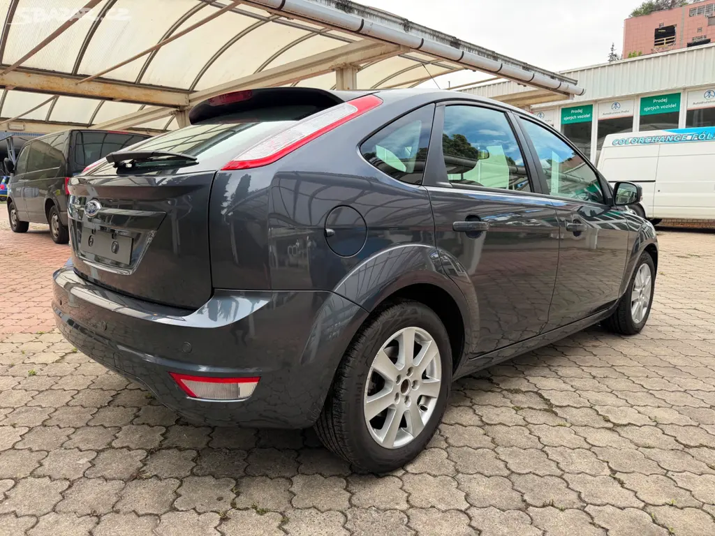 Ford Focus 1,6 74 KW - DPH - fotka 4