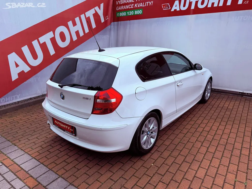 BMW Řada 1, 116i Aut., ČR - fotka 6