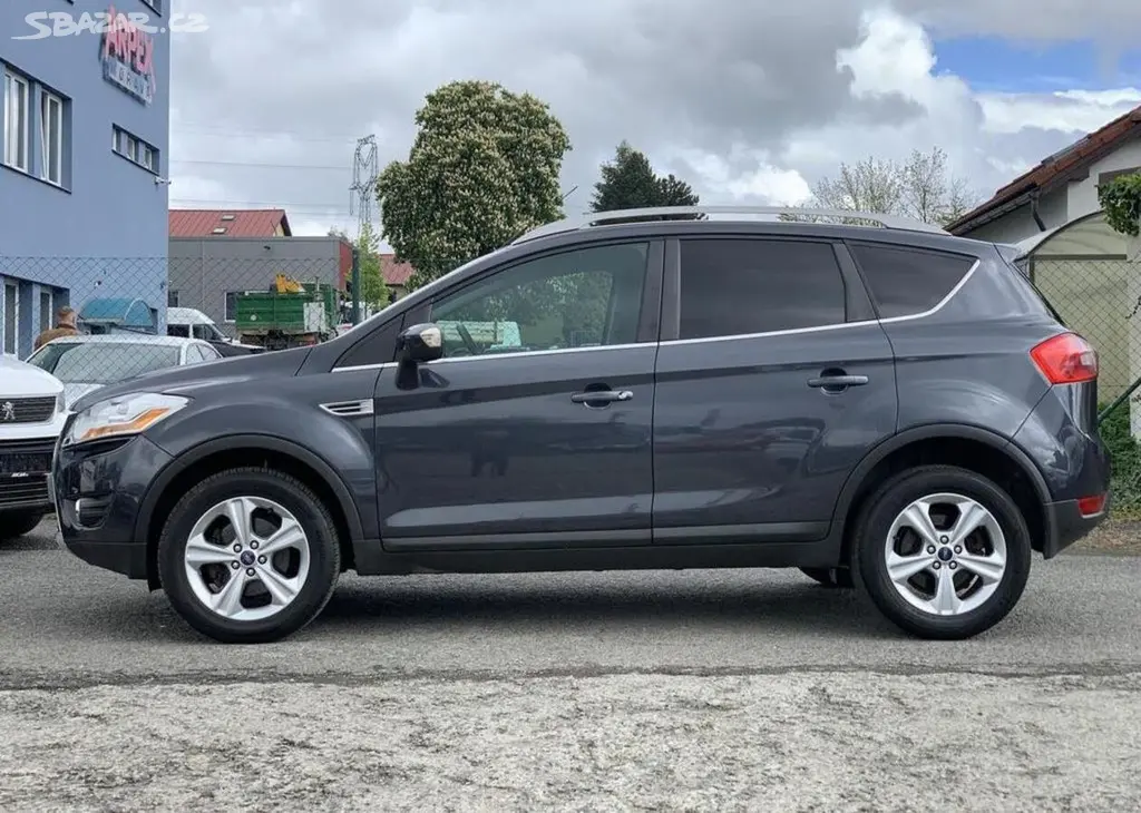 Ford Kuga 2.0TDCi KLIMATIZACE ALU KOLA manuální - fotka 4