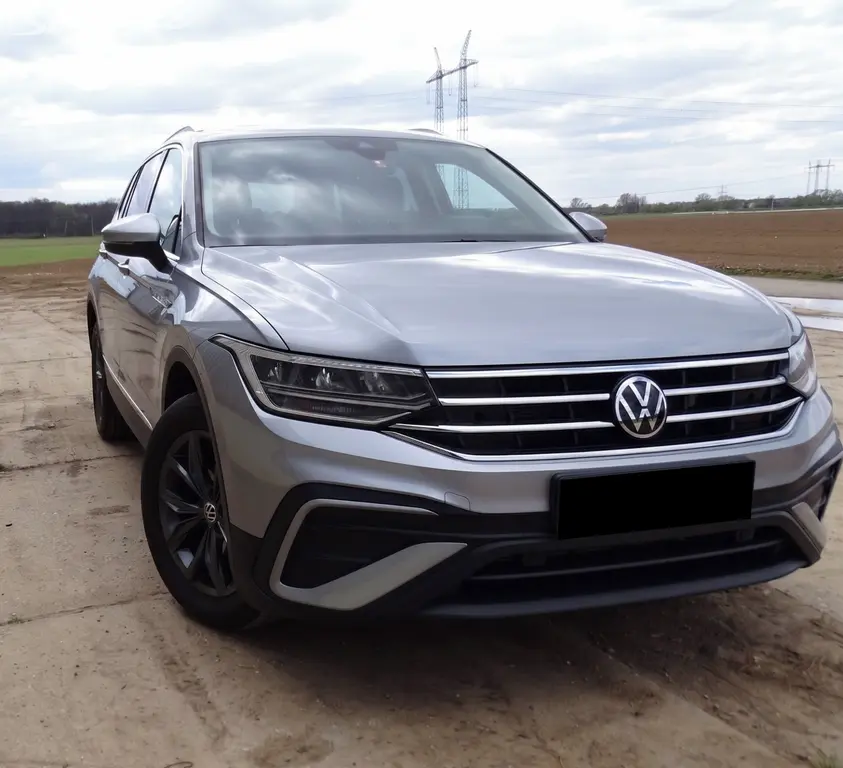Volkswagen Tiguan Allspace,2023, 49.000km - fotka 2