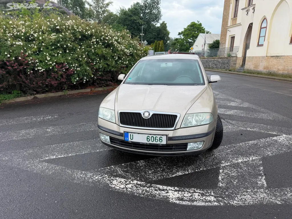 ŠKODA OCTAVIA II 1.6 85 kW- NOVÁ STK - fotka 4