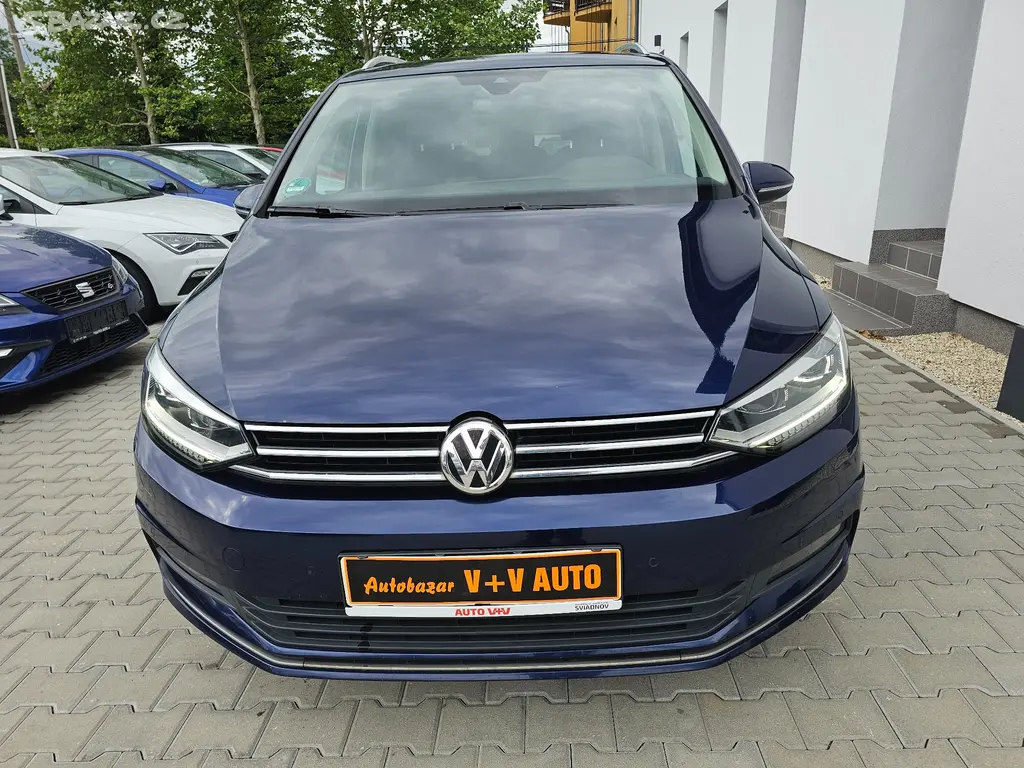 Touran 1,5 TSi 110KW Highline 2020 NAVI 7 míst ALU - fotka 2