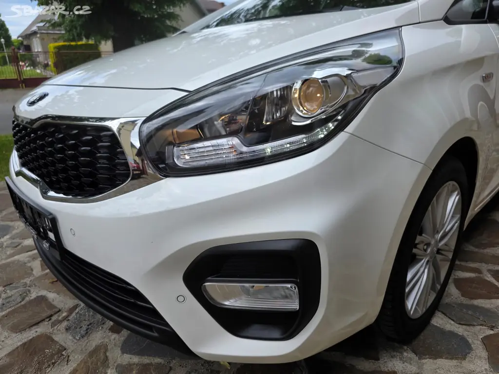 Prodám Krásnou Kia Carens 1.6 Ben - fotka 2