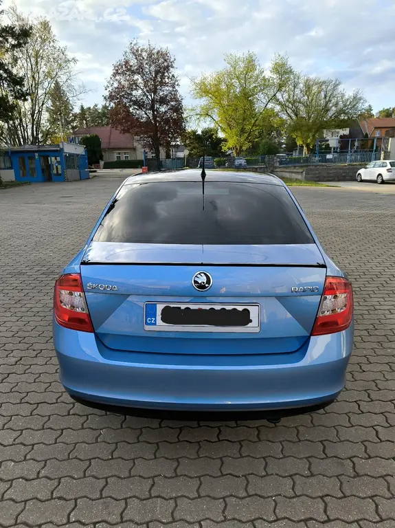 ŠKODA RAPID 1.2TSI 63KW NAJETO 54 TISÍC 2013/11 - fotka 6