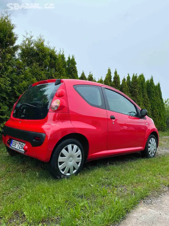 Peugeot 107 1.0i 50kw,rok 2007,STK 03/2028,Euro4 - fotka 2