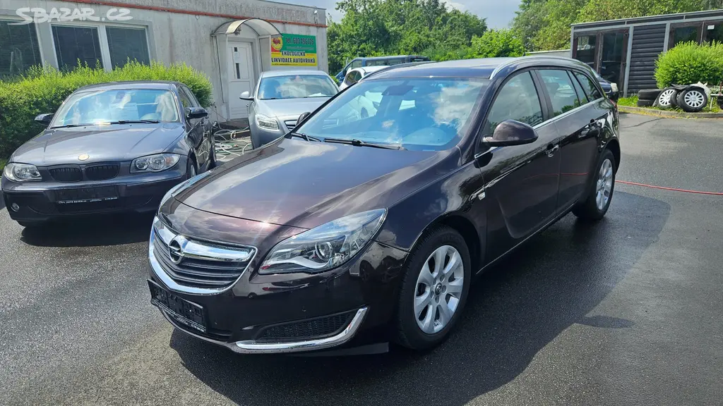 Opel Insignia 1,6 CDTi automat - fotka 2