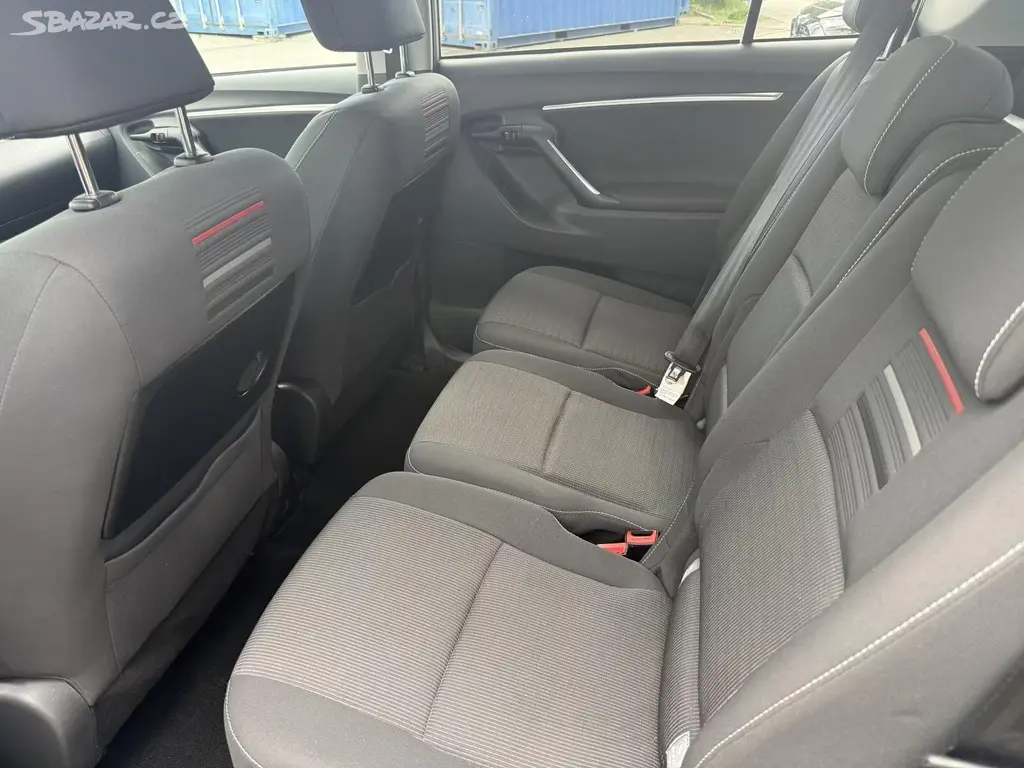 Toyota Verso 1.8i Edition-S AUT. benzín 108kw - fotka 6