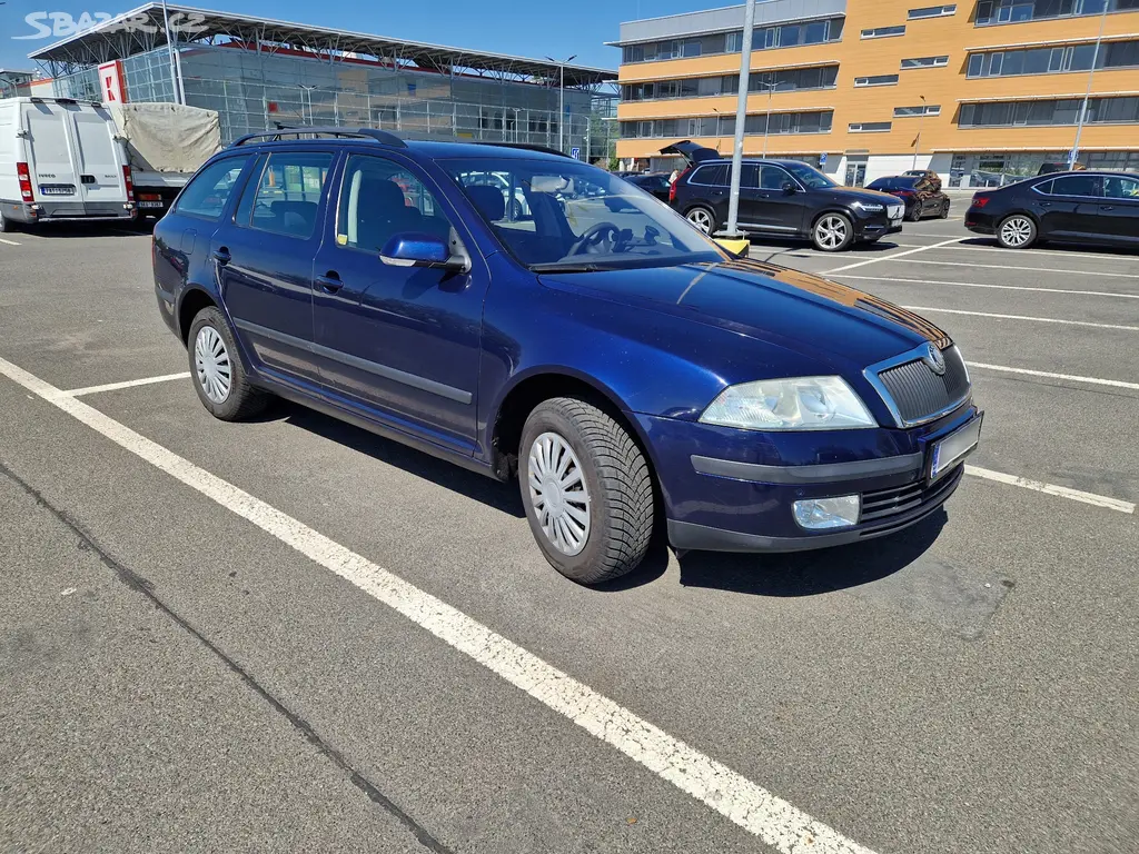 Škoda Octavia II Combi 2.0 FSi 110 kW Elegance - fotka 3