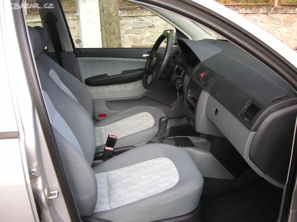 Škoda Fabia 1.4i-Combi - fotka 6