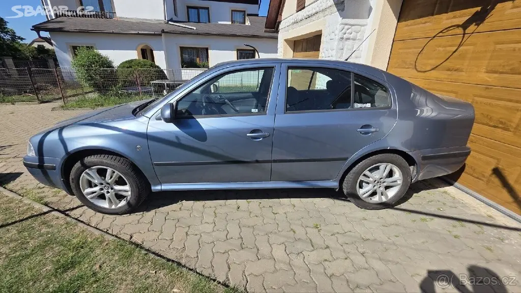 Škoda Octavia 1,6 1 - fotka 2