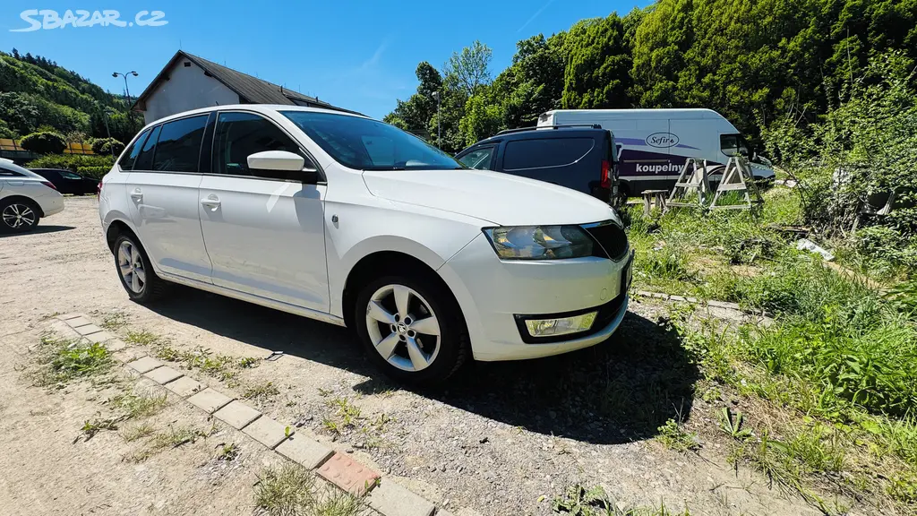 Škoda Rapid Hatchback, 1.2 TSi, 63kW, 2015, ČR - fotka 2