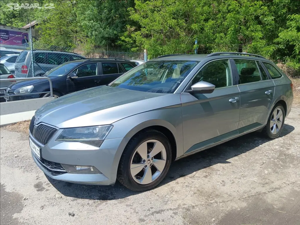 Škoda Superb, 2,0 TDi Ambition - fotka 4