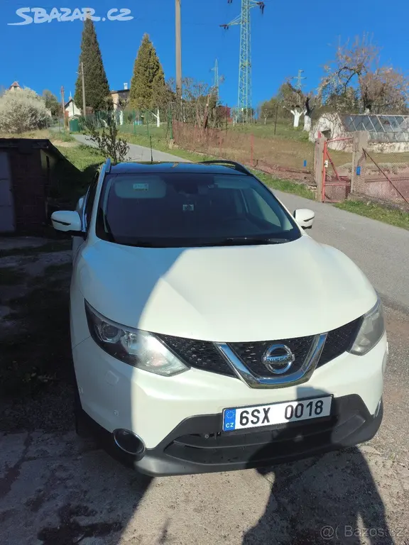 Nissan Qashqai 1,6 - fotka 2