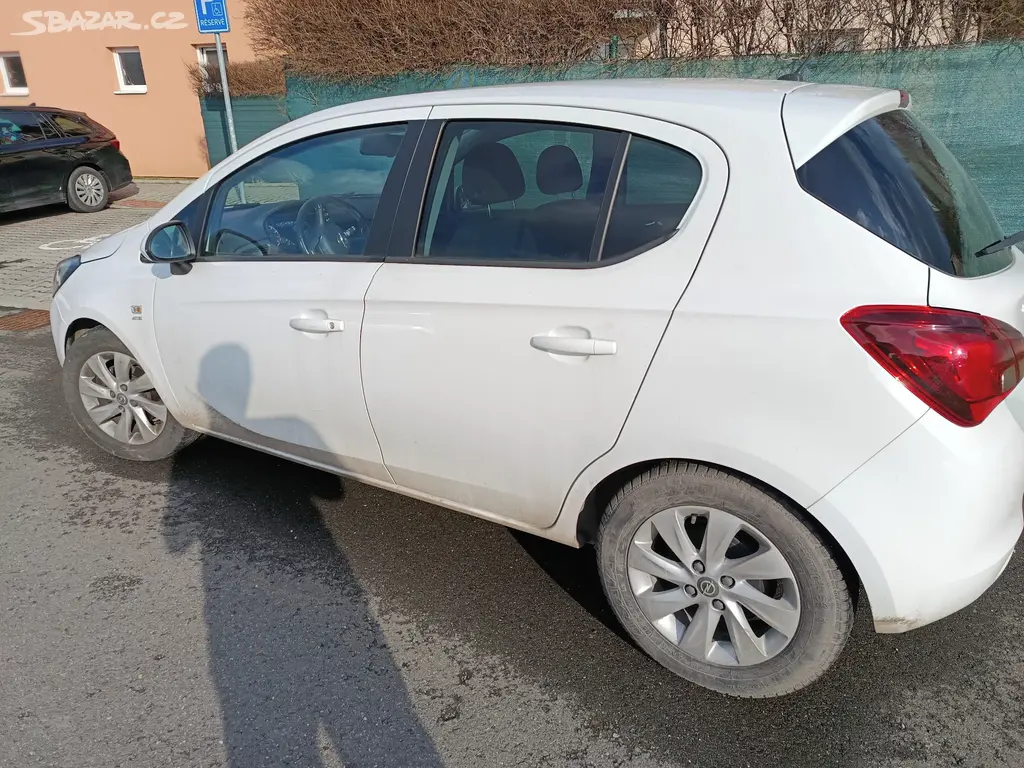 Opel Corsa active 1,2 benzín - fotka 3