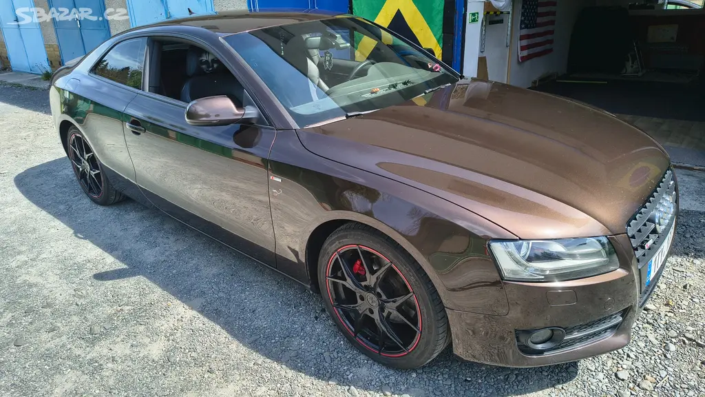 Audi A5 2,0Tdi 2010 top stav!! - fotka 3
