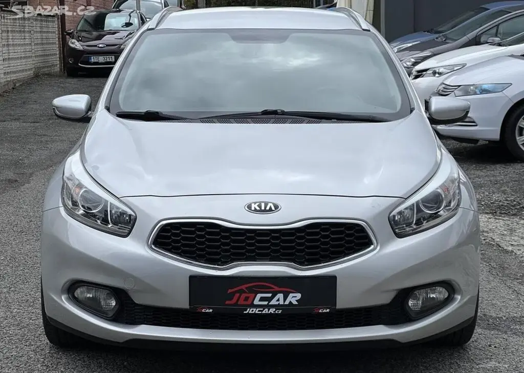 Kia Cee´d 1.4 CVVT LPG KLIMA TEMPOMAT manuální - fotka 2
