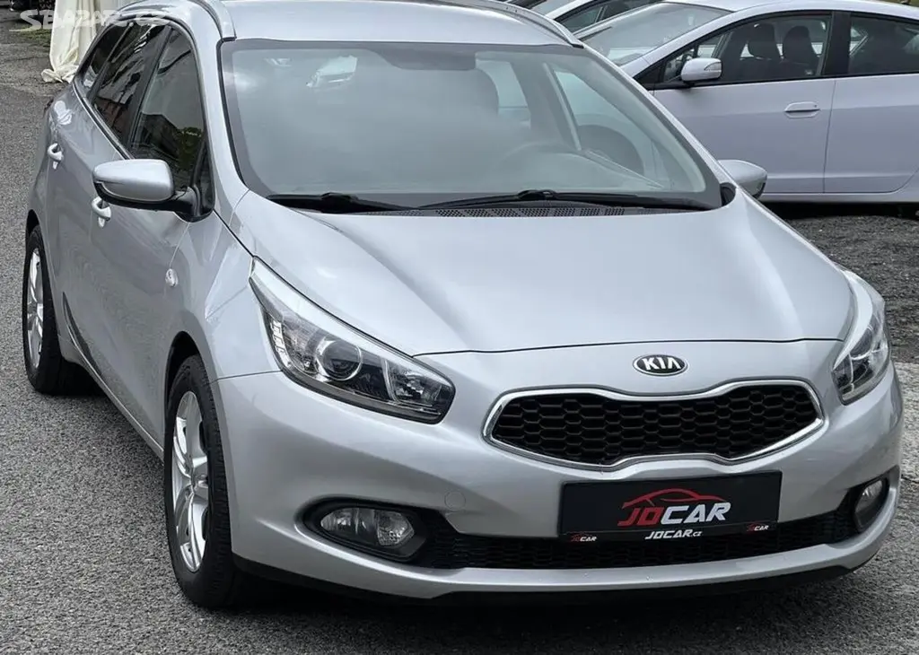 Kia Cee´d 1.4 CVVT LPG KLIMA TEMPOMAT manuální - fotka 3