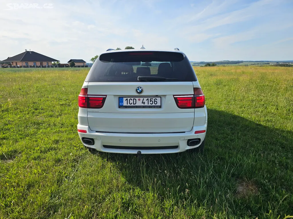 BMW X5 - fotka 6