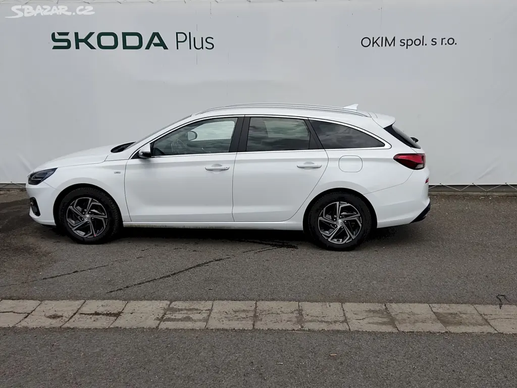 Hyundai i30, CW 1,5 T-GDI 117 kw - fotka 3