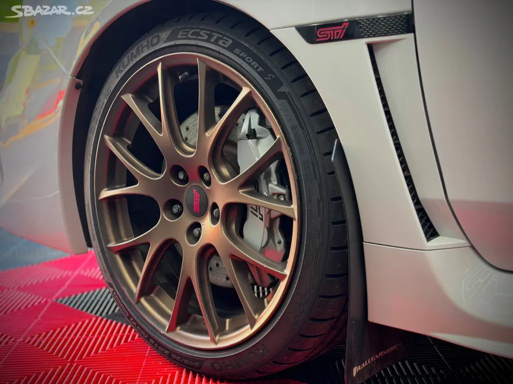 Subaru Impreza WTX STI White Edition - fotka 4