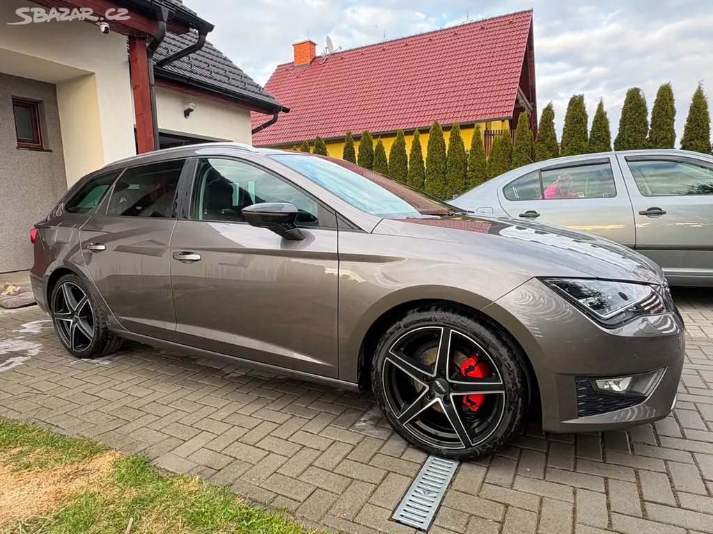 Seat Leon FR combi 2.0TDi 110 kw ČR - fotka 3