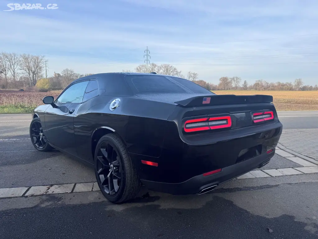 Dodge Challenger 3,6 GT RWD 2021 DPH TOP - fotka 3