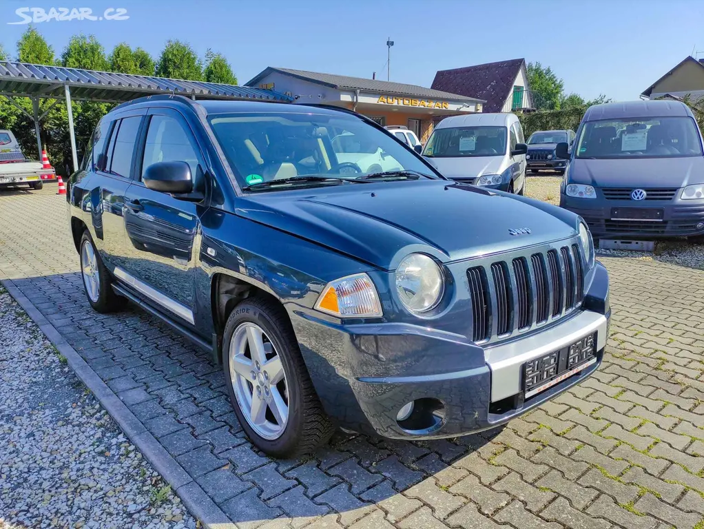 JEEP COMPASS 2.4i 16V VVT LIMITED,ZÁVĚS,ALU,KLIMA - fotka 3
