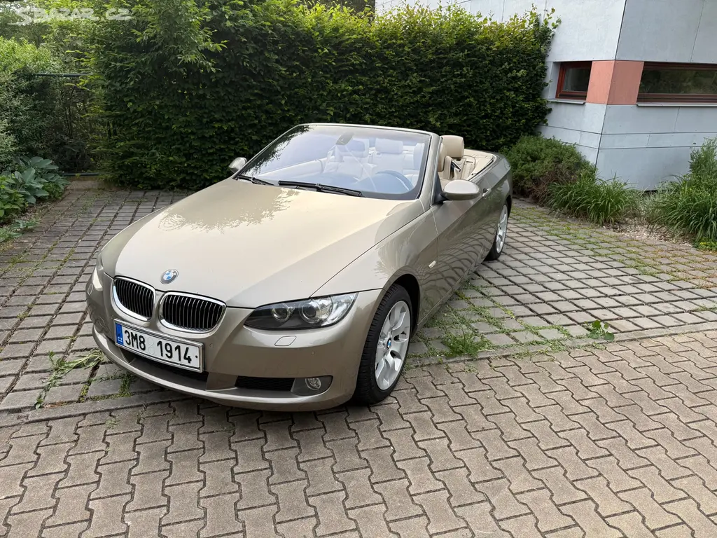 BMW 325i Cabrio (E93) | 3.0 R6 | Automat | CZ