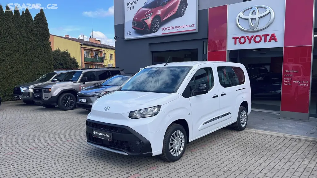 Toyota Proace City Verso, L2 1,5 100PS Business 5 míst - fotka 3
