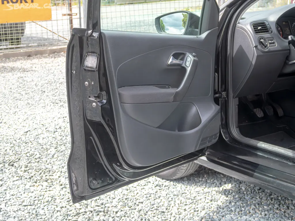 Volkswagen Polo 1.2HTP KLIMA ROZVODY - fotka 3
