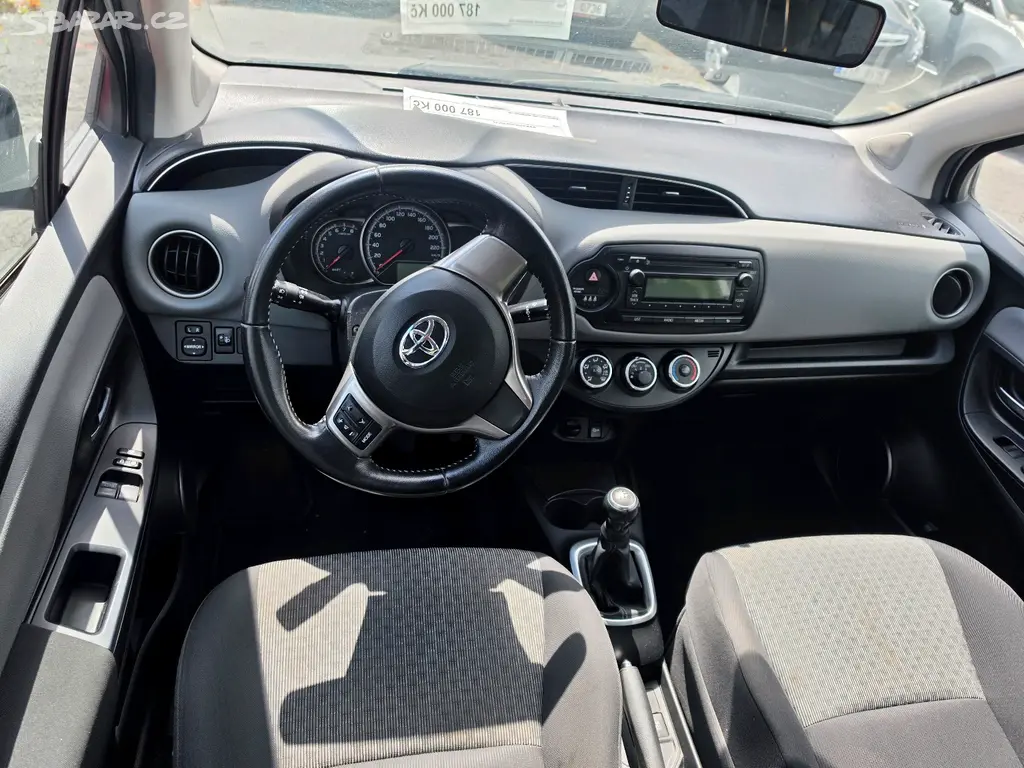 Toyota Yaris1.0 VVTi Klimatizace - fotka 6