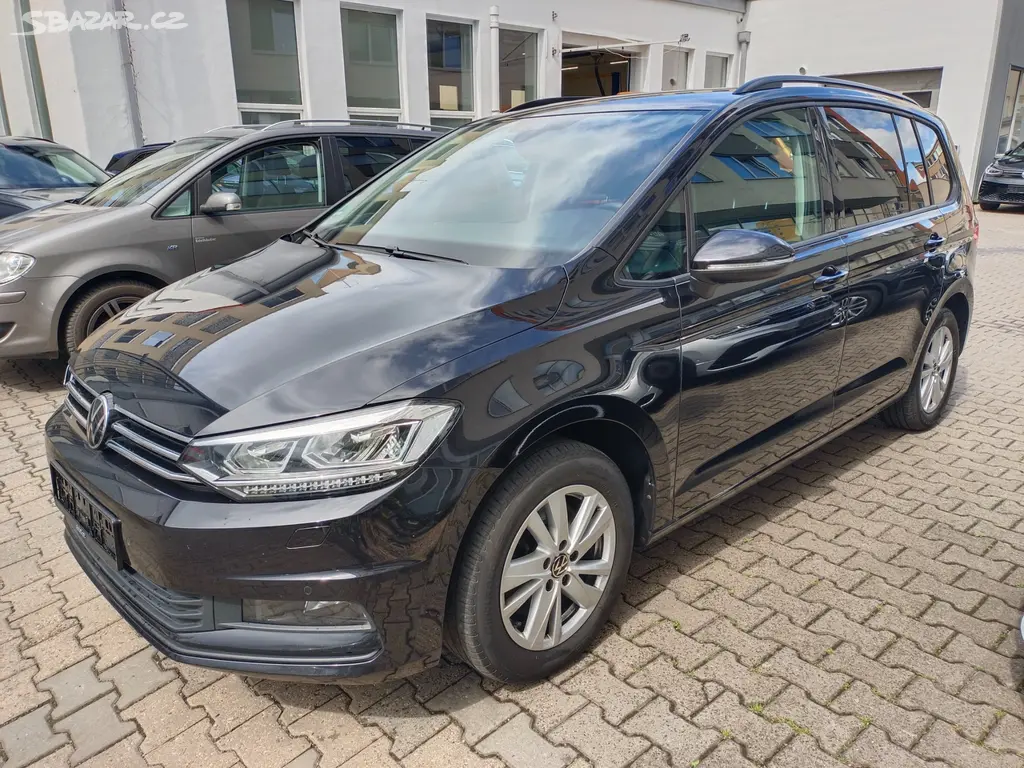 Volkswagen Touran 2.0 TDI 110kW DSG Tažné - fotka 3