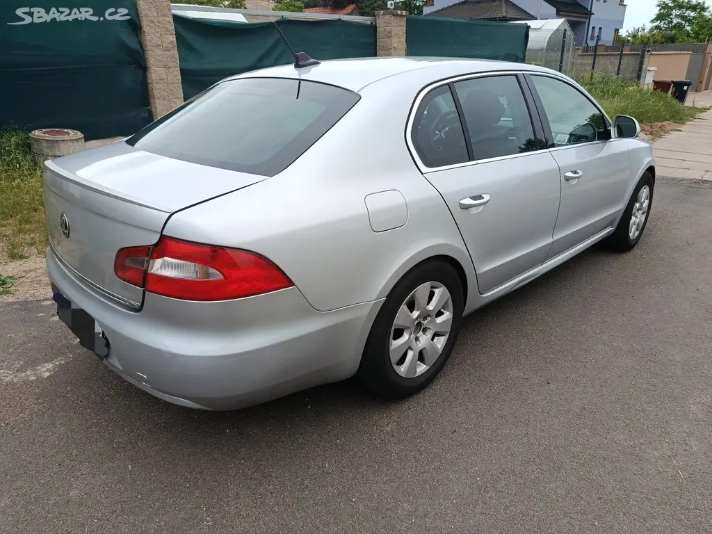 Škoda Superb 2 1.9 TDI 77 kW - fotka 3