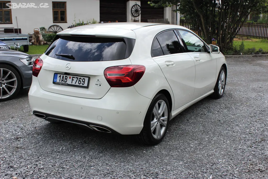 Mercedes-Benz Třídy A, 180 NAVI.LED.MANUÁL TOP !! - fotka 5