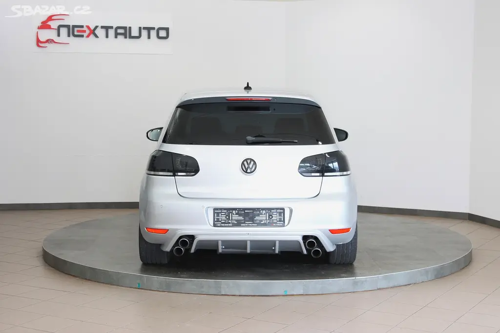 Volkswagen Golf, 2.0 TFSI 155kW DSG GTI - fotka 4
