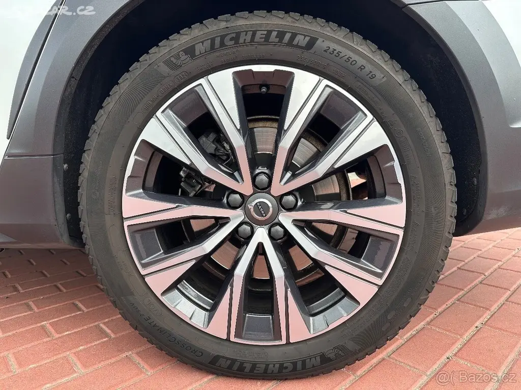 Volvo V90 CC D5 AWD, POLESTAR, DPH - fotka 6