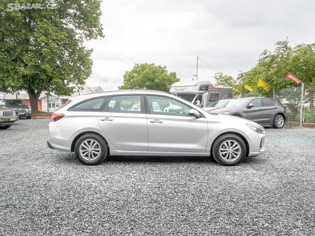 Hyundai i30 ČR 1.6D 81KW PO ROZVODECH - fotka 2